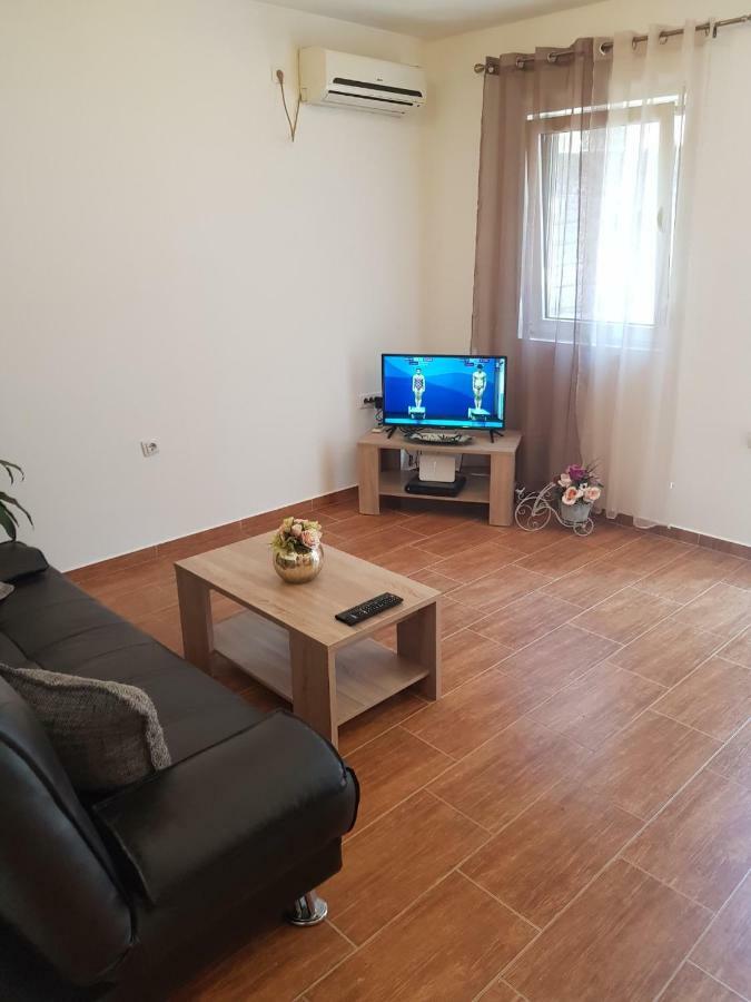 קוטור Apartment Aleksandar מראה חיצוני תמונה